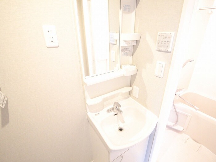 物件内観写真12　(洗面)