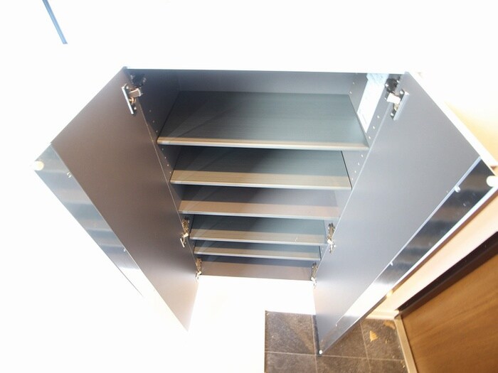 物件内観写真15　(靴箱)