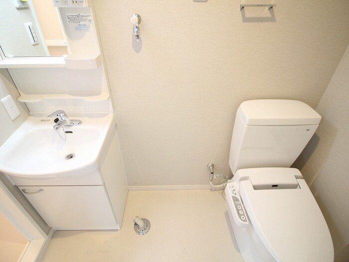 物件内観写真17　(洗濯機置場)