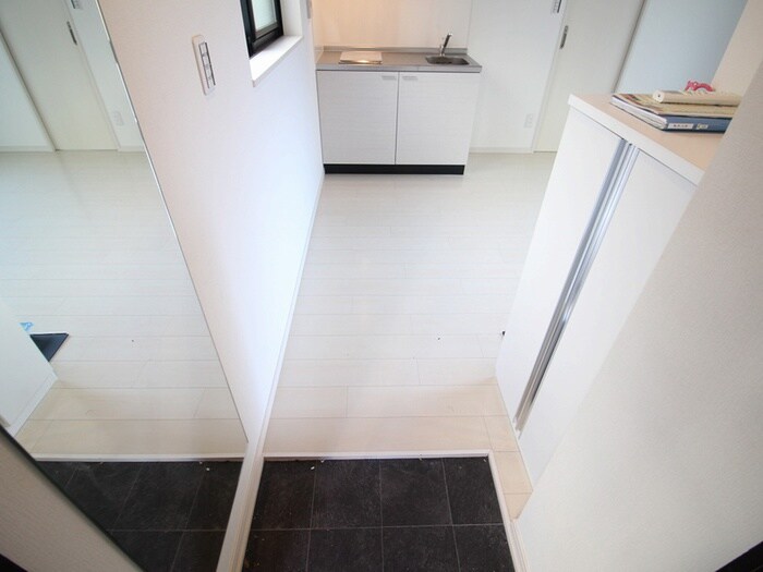 物件内観写真18　(廊下)