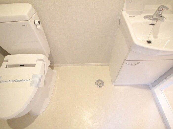 物件内観写真21　(洗濯機置場)