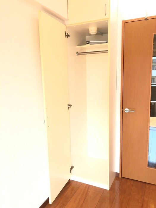 物件内観写真13　(収納)