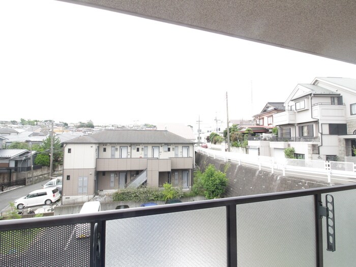 物件内観写真16　(室内からの展望)