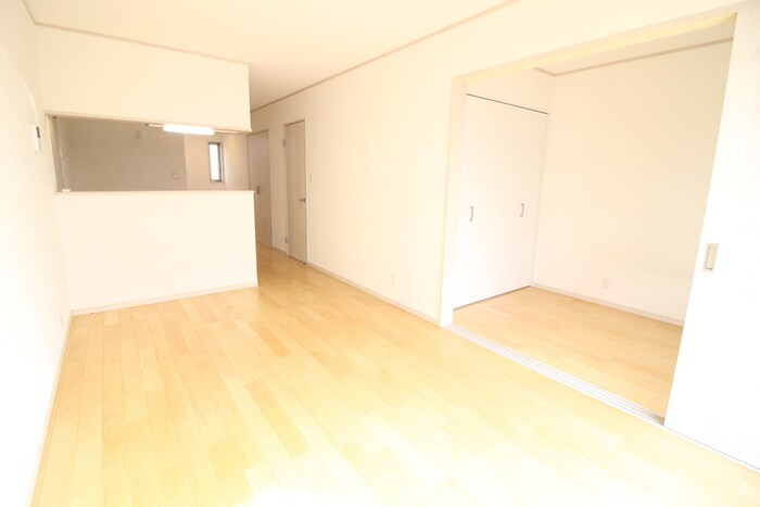 物件内観写真8　(居室)