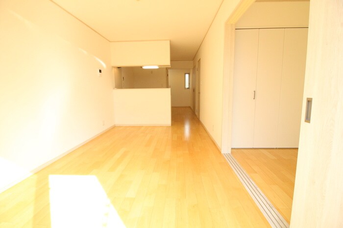 物件内観写真9　(居室)