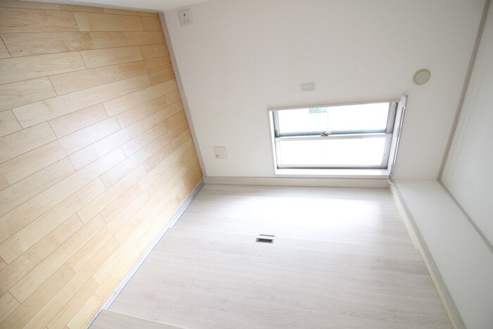 物件内観写真10　(室内からの展望)