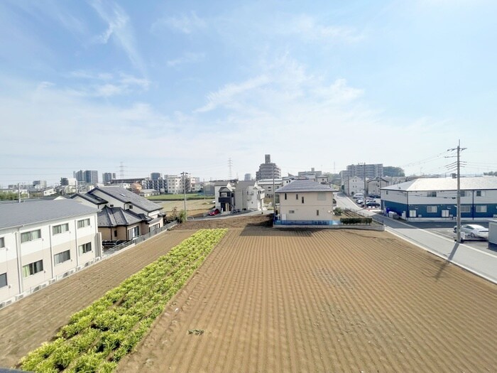 物件内観写真20　(室内からの展望)