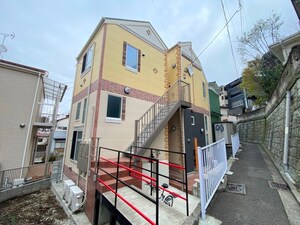 ユナイト戸部パリー・クラッド外観写真