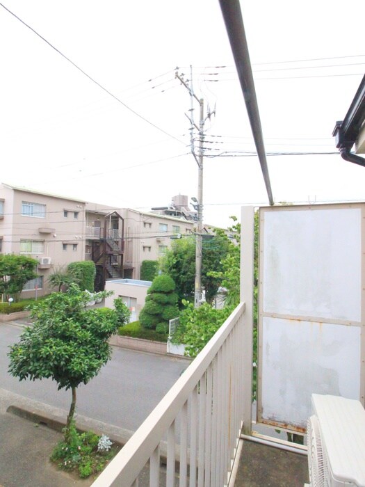 物件内観写真13　(室内からの展望)