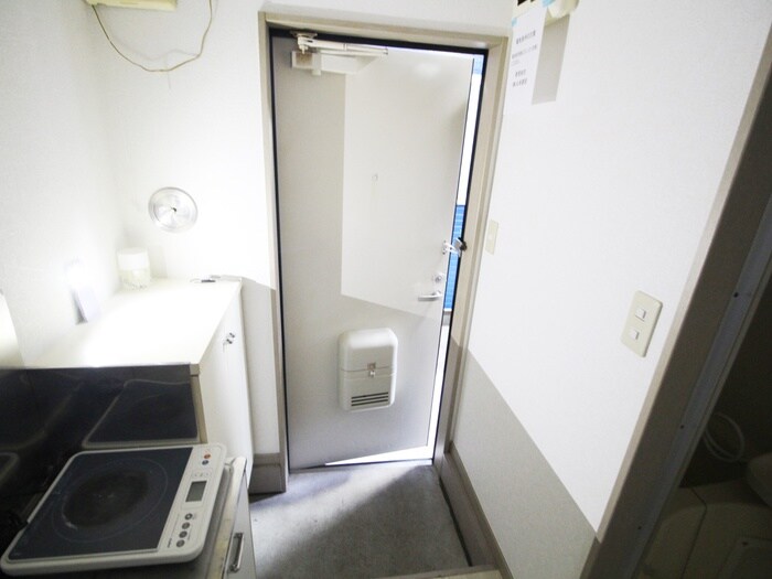 物件内観写真14　(玄関)