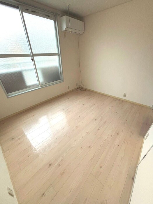 物件内観写真6　(居室)