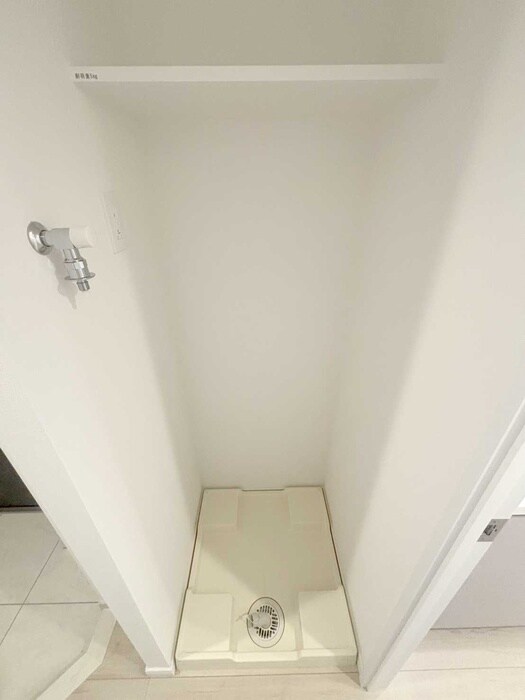 物件内観写真9　(洗濯機置場)