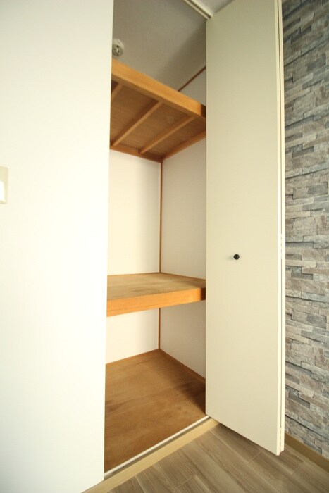 物件内観写真18　(収納)