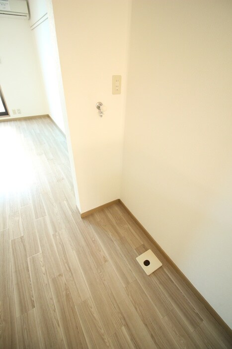 物件内観写真21　(洗濯機置場)