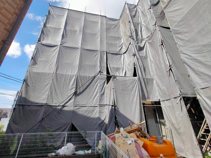 物件外観写真2　(建築中)