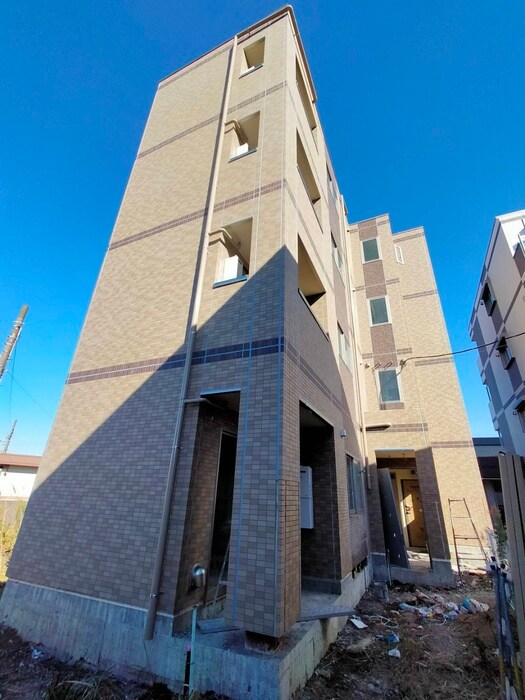 物件外観写真4　(建築中)