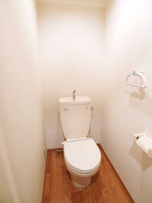 物件内観写真12　(トイレ)