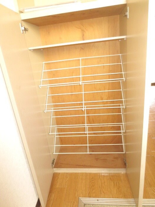 物件内観写真13　(靴箱)