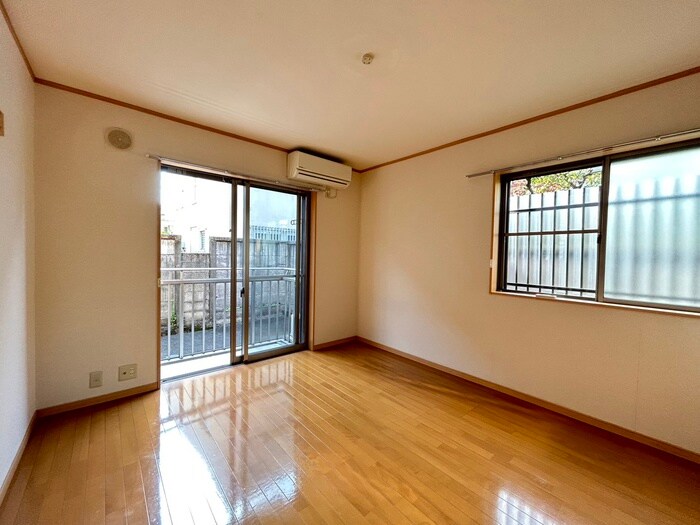 物件内観写真9　(居室)