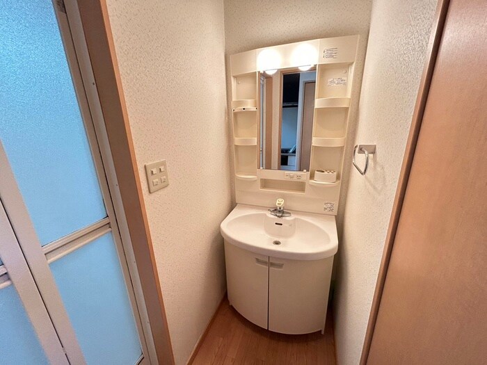 物件内観写真12　(洗面)