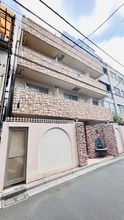 M′s Villa