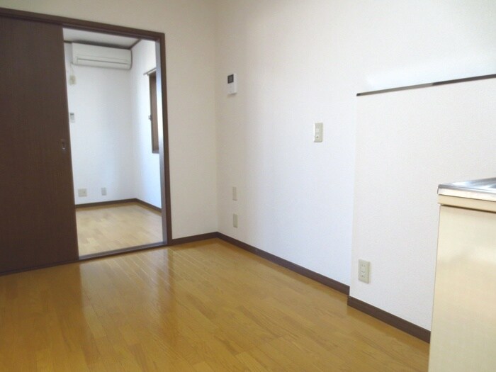 物件内観写真17　(廊下)