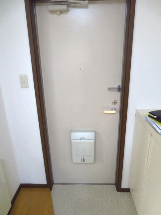 物件内観写真19　(玄関)