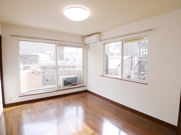 物件内観写真9　(居室)