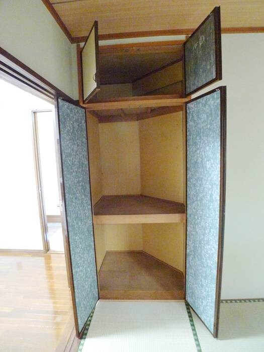 物件内観写真18　(収納)