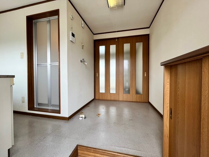 物件内観写真14　(廊下)