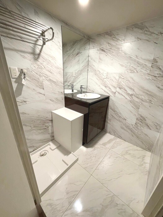 物件内観写真13　(洗面)