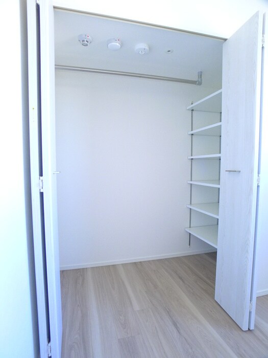 物件内観写真10　(収納)