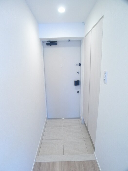 物件内観写真15　(玄関)