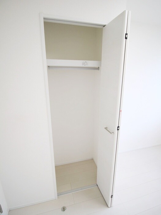 物件内観写真10　(収納)