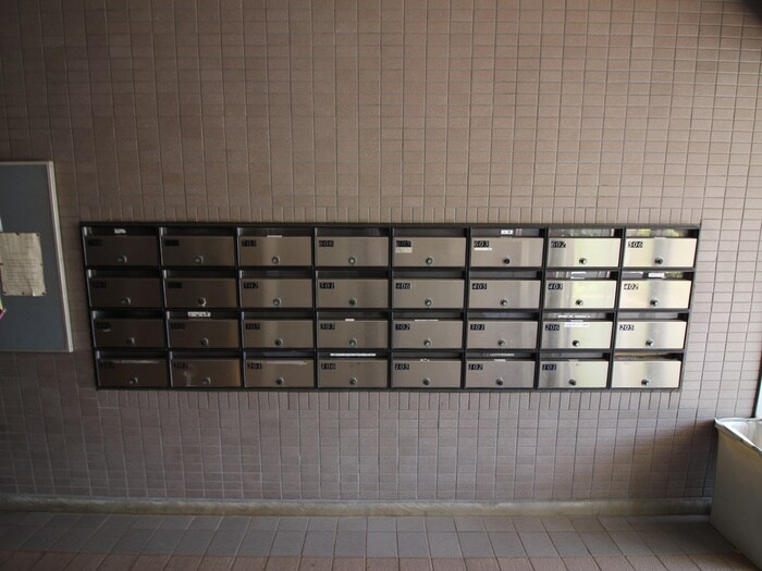 物件外観写真6　(建物設備)