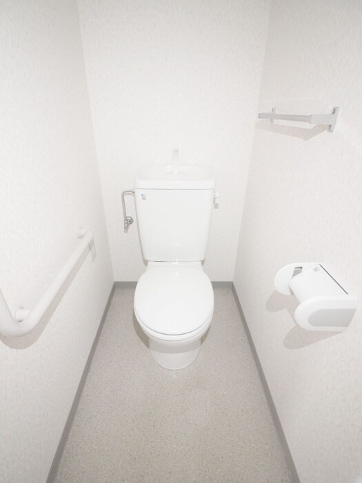 物件内観写真11　(トイレ)