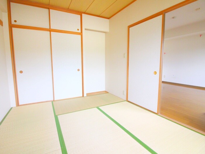 物件内観写真19　(居室)