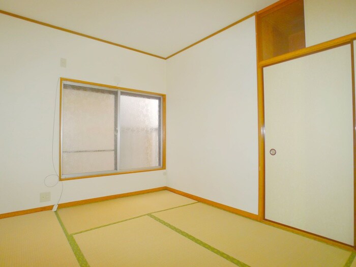 物件内観写真11　(室内からの展望)