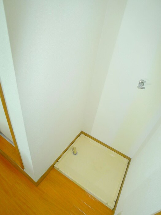 物件内観写真21　(洗濯機置場)