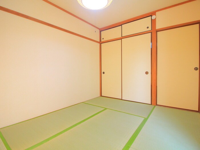 物件内観写真6　(居室)