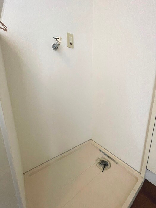 物件内観写真17　(洗濯機置場)