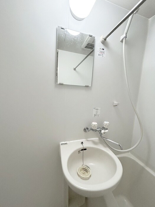 物件内観写真15　(洗面)