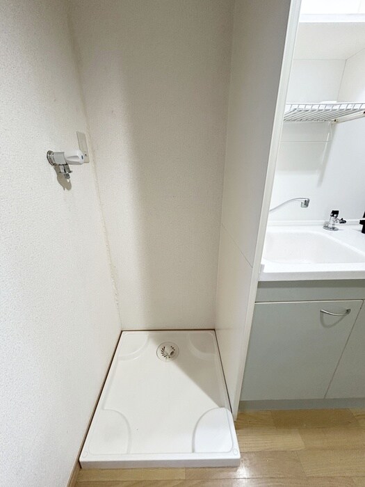 物件内観写真17　(洗濯機置場)