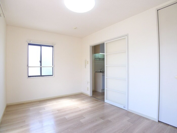 物件内観写真10　(居室)