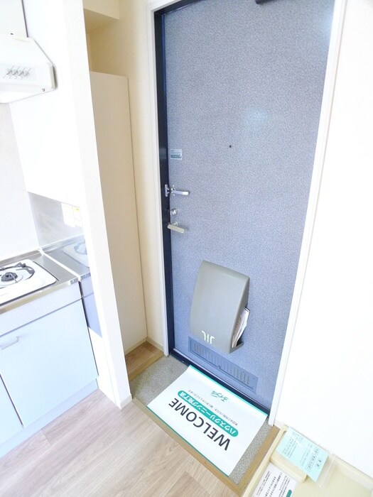 物件内観写真16　(玄関)