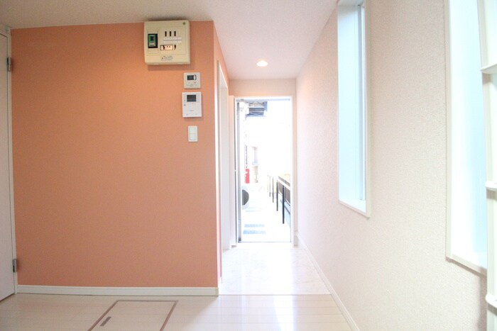 物件内観写真17　(廊下)