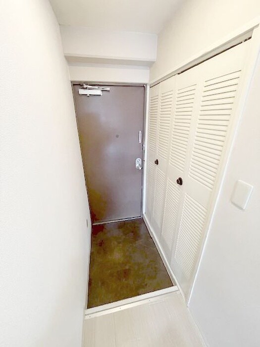 物件内観写真21　(玄関)