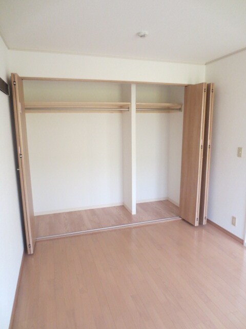 物件内観写真8　(収納)