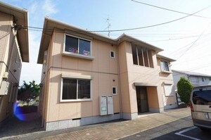 カ－サヴィヴァ－チェC外観写真