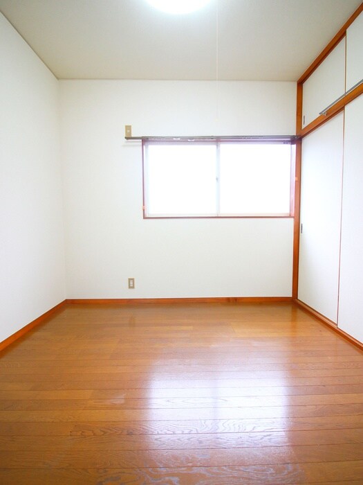 物件内観写真5　(居室)